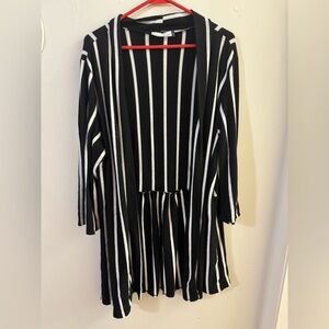 Star Vixen Black and White Striped cardigan